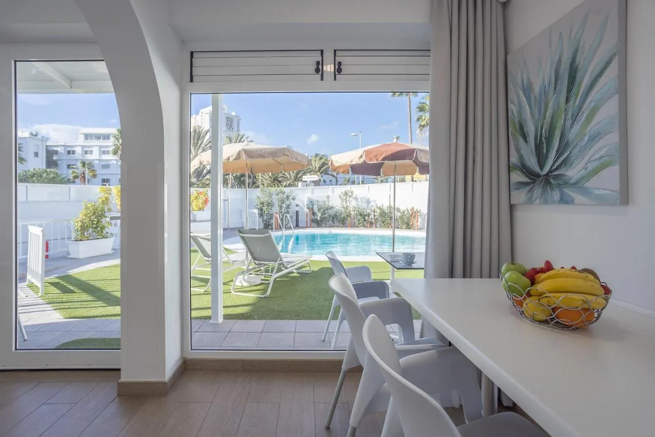 Lightbooking Alemania Piscina Privada Playa Del Ingles 0*, Playa del Ingles (Gran Canaria) Spain