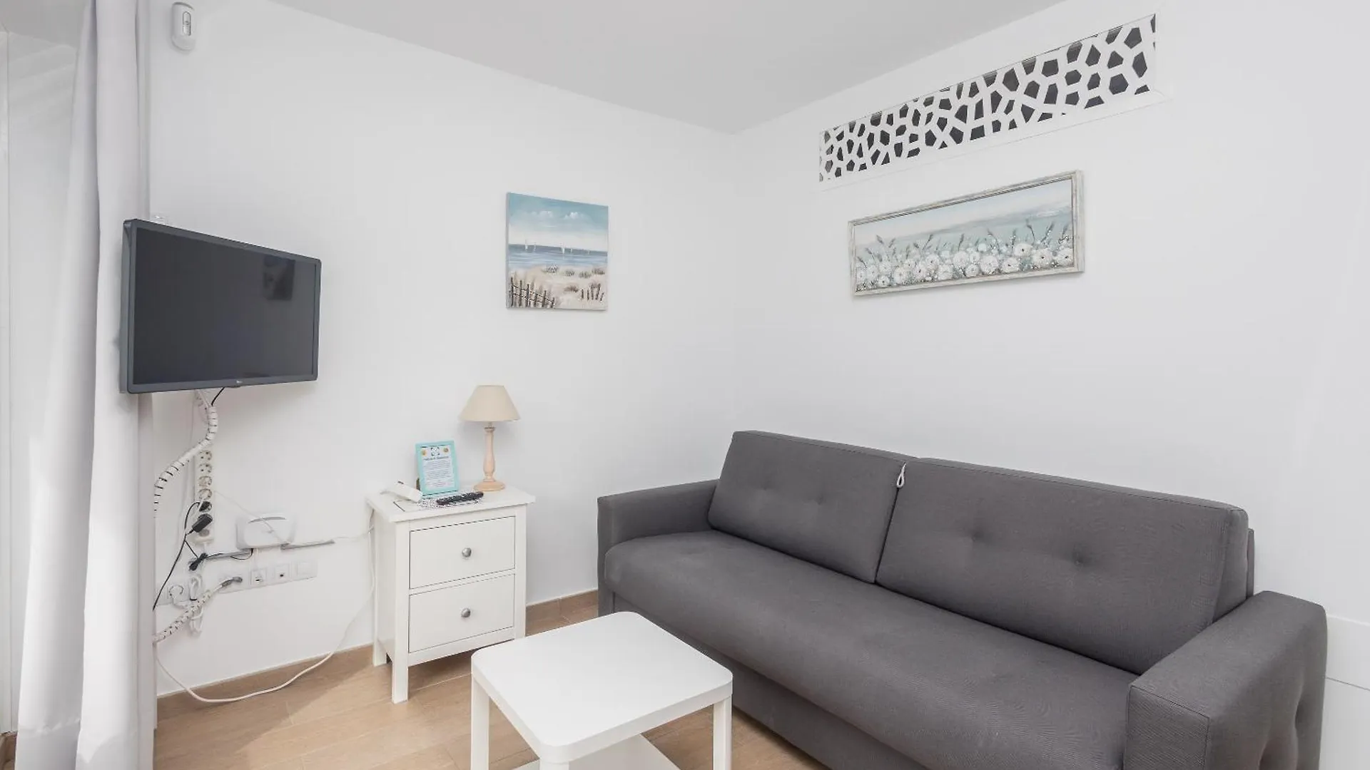 Lightbooking Alemania Piscina Privada Playa Del Ingles 0*, Playa del Ingles (Gran Canaria)